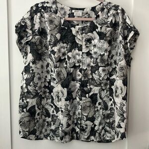 Van Heusen 2XL floral lightweight a Boxy Blouse